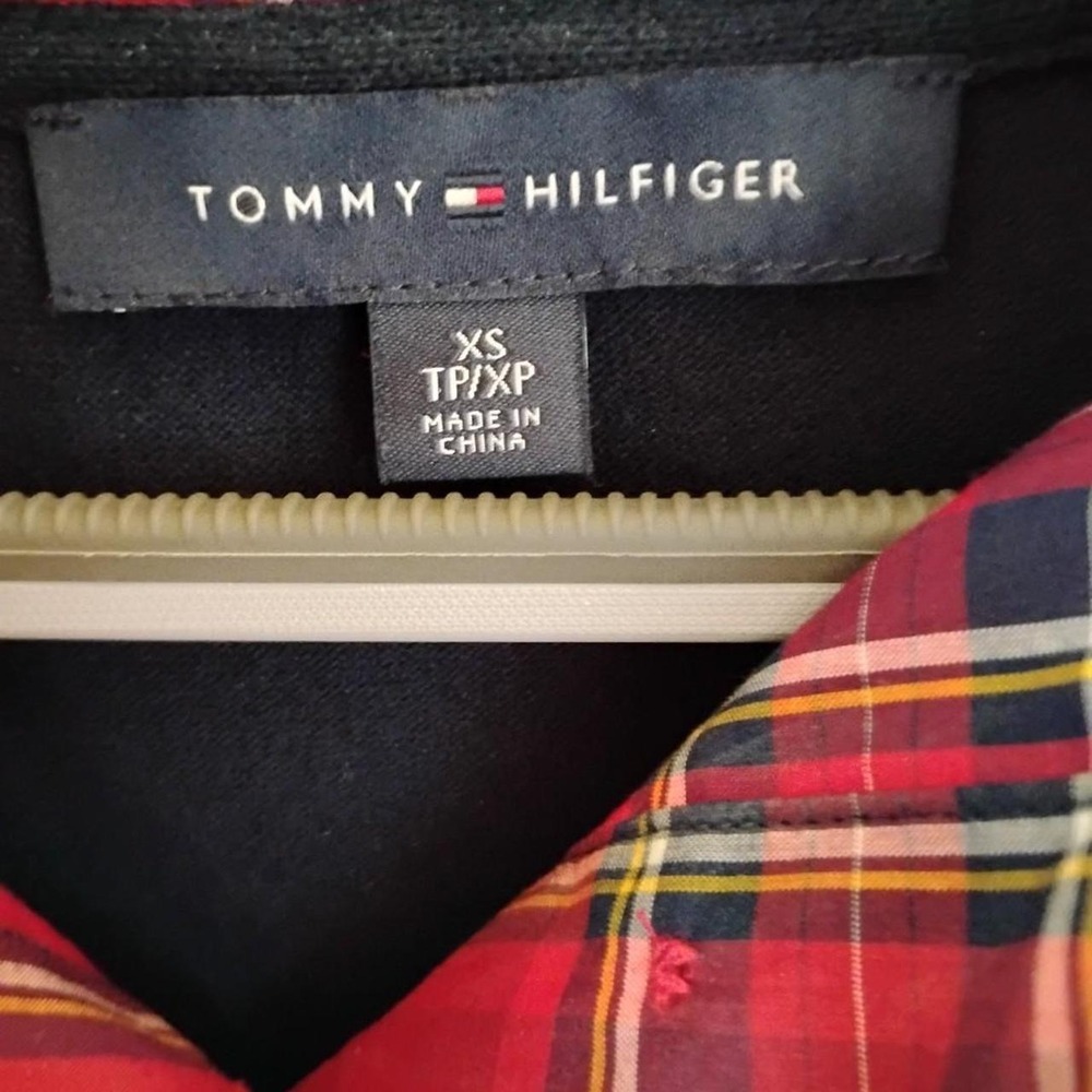 Tommy Hilfiger Plaid Faux Layered Sweater Clean girl preppy‎  clean minimalist - Picture 3 of 8